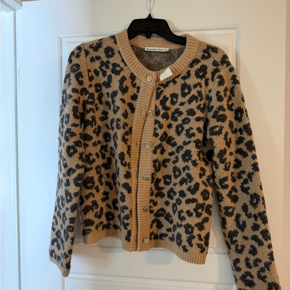 Abercrombie & Fitch Sweaters - Abercrombie & Fitch Tan Leopard Cardigan